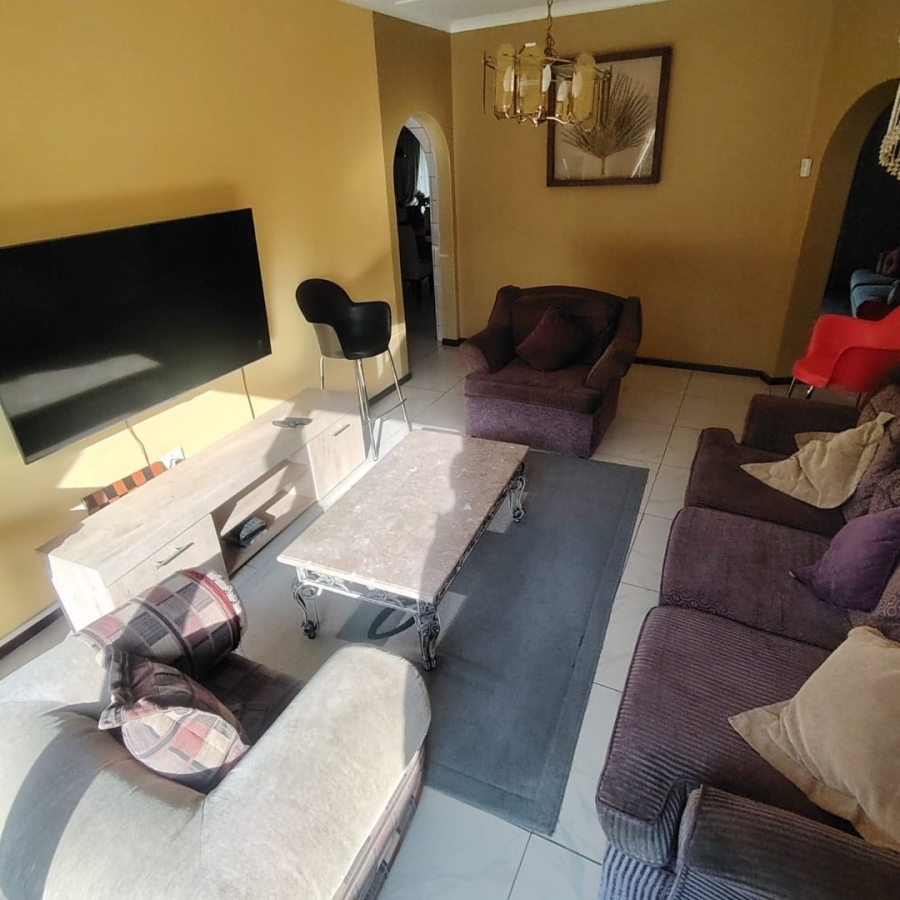 6 Bedroom Property for Sale in Baysville Eastern Cape